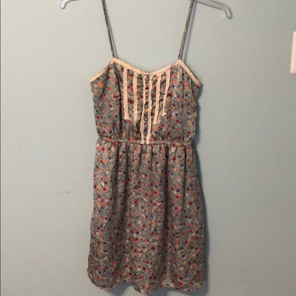 Lush spaghetti straps floral button mini dress, L